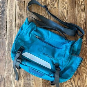 Patagonia Teal Messenger Bag